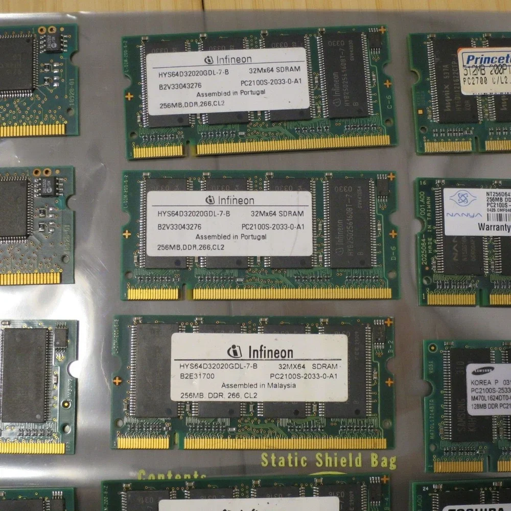 Lot of 21 Assorted‎ Brands & Sizes SODIMM Laptop Ram Memory - Untested